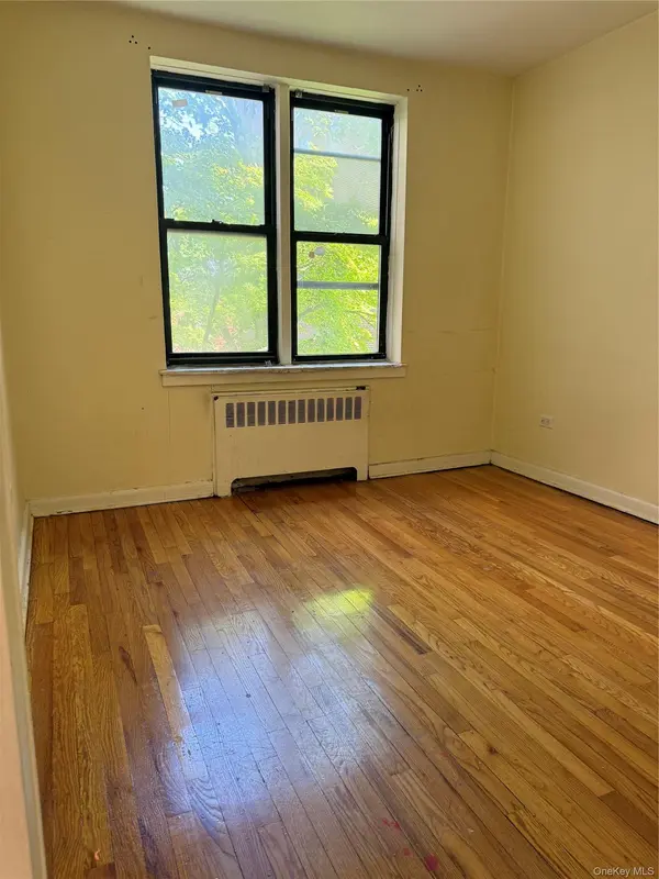14737 Roosevelt AVE #2B, Flushing, NY 11354