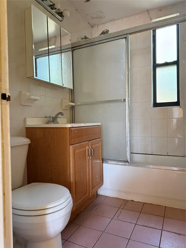 14737 Roosevelt AVE #2B, Flushing, NY 11354