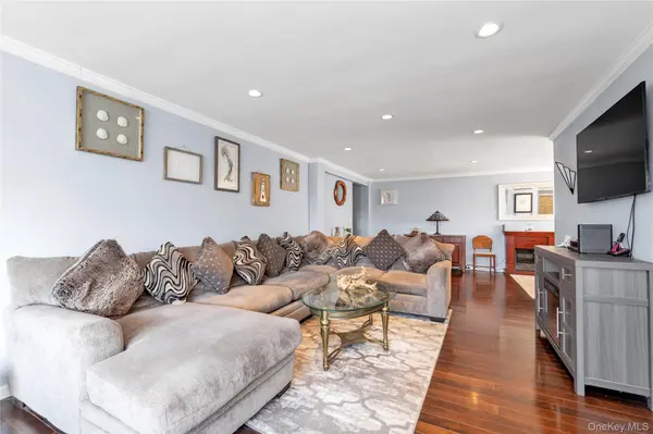 333 E Broadway #1D, Long Beach, NY 11561