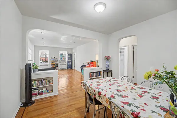 69-11 Yellowstone BLVD #A4, Forest Hills, NY 11375