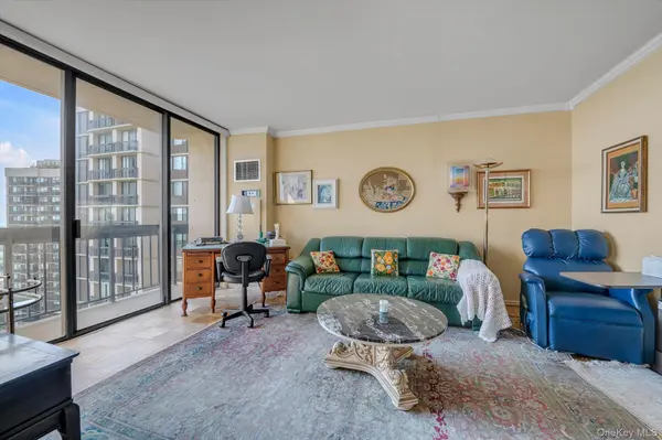 271-10 Grand Central Pkwy #29V, Floral Park, NY 11005