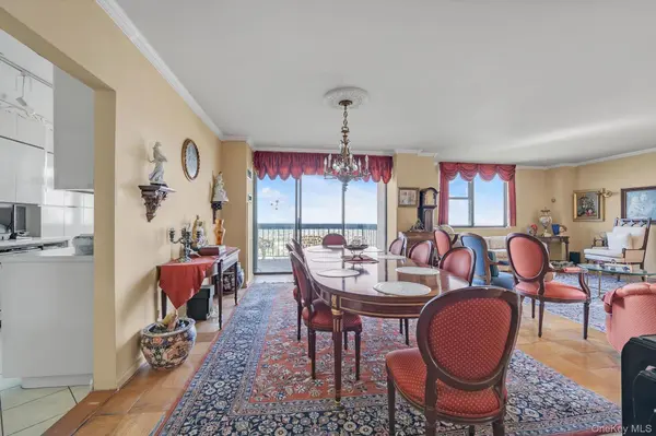 271-10 Grand Central Pkwy #29V, Floral Park, NY 11005