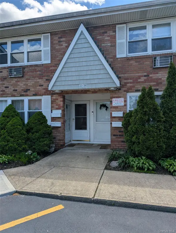 100 connetquot AVE #26, East Islip, NY 11730