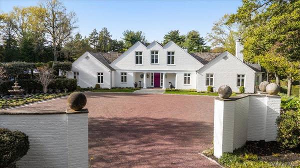 233 Cleft RD, Mill Neck, NY 11765