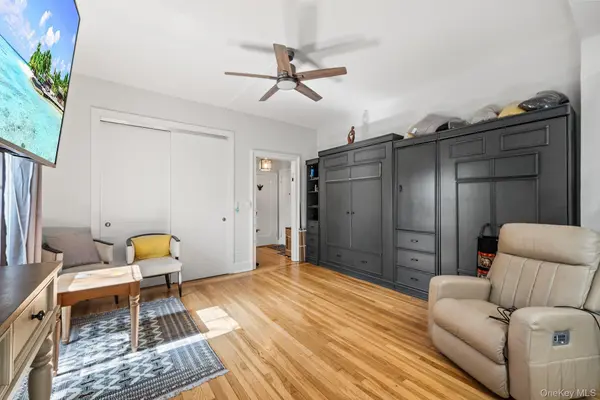 68-10 108th ST #1D, Forest Hills, NY 11375
