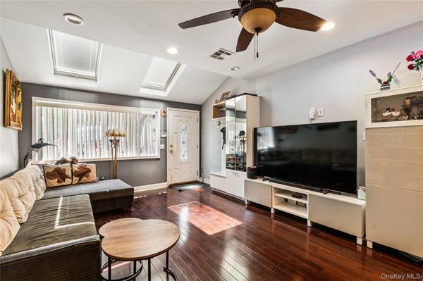 2049 E 71st ST, Brooklyn, NY 11234