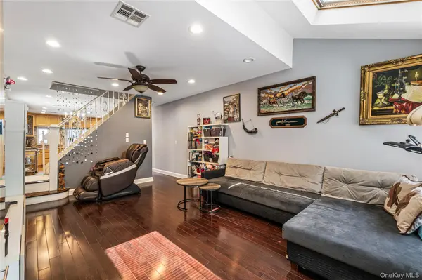 2049 E 71st ST, Brooklyn, NY 11234