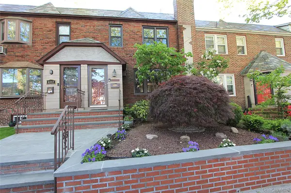 65-10 78th ST, Middle Village, NY 11379