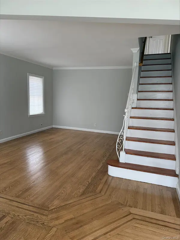 88-13 210th ST, Queens Village, NY 11427
