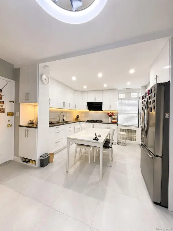 6615 Wetherole ST #10, Rego Park, NY 11374