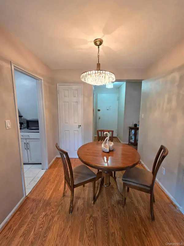 88-25 155th Ave #3M, Howard Beach, NY 11414