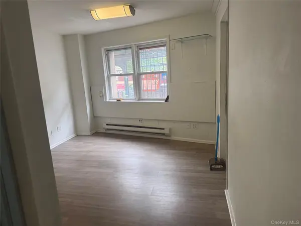 97-18 Roosevelt AVE #2nd floor East, Corona, NY 11368