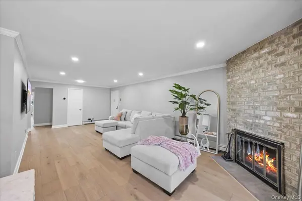 107 N Broadway #213, White Plains, NY 10603