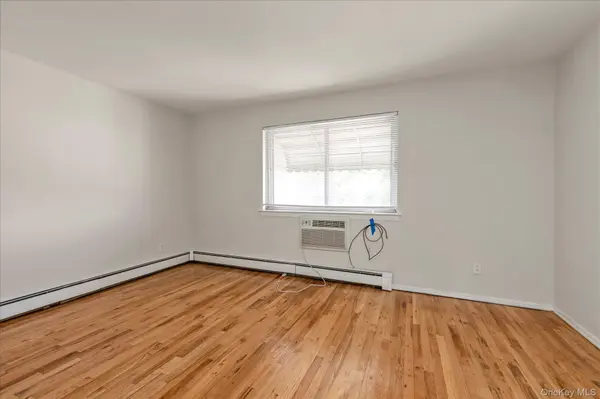 93-24 243rd ST, Bellerose, NY 11426