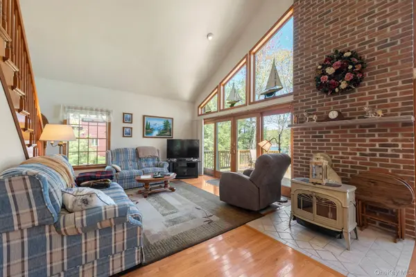 382 S Shore DR, Rock Hill, NY 12775