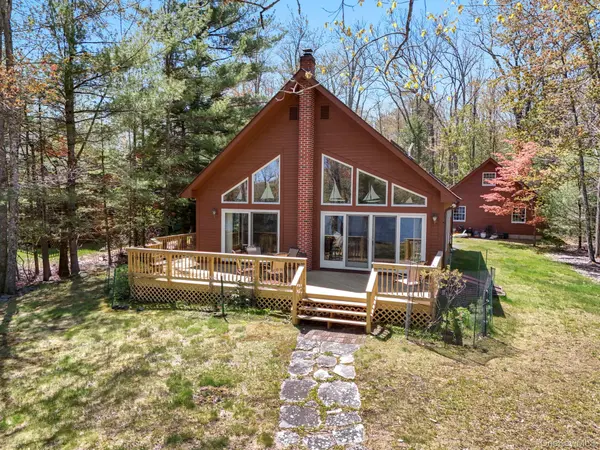 382 S Shore DR, Rock Hill, NY 12775
