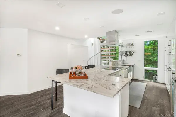337 Shell WALK, Fire Island Pines, NY 11782