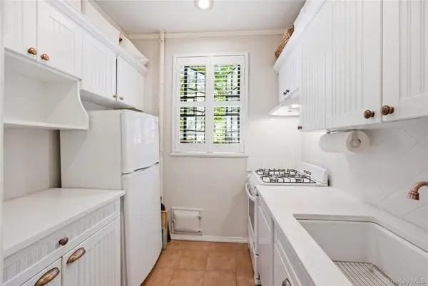 20 Continental AVE #1K, Forest Hills, NY 11375