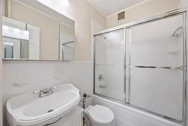 20 Continental AVE #1K, Forest Hills, NY 11375