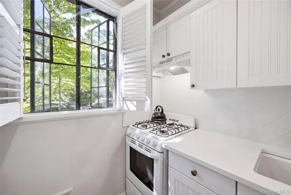 20 Continental AVE #1K, Forest Hills, NY 11375