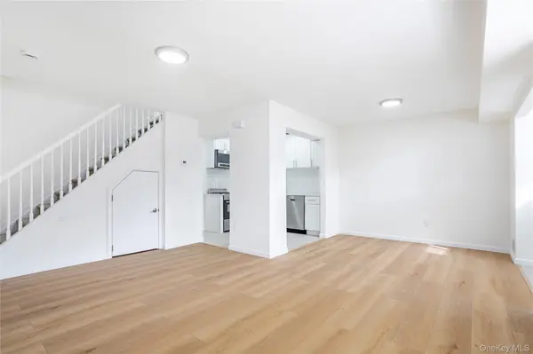 33 Marc ST, Staten Island, NY 10314