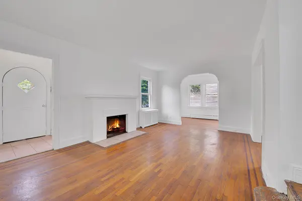234 Sycamore ST, West Hempstead, NY 11552