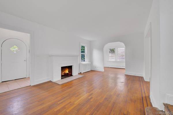 234 Sycamore ST, West Hempstead, NY 11552