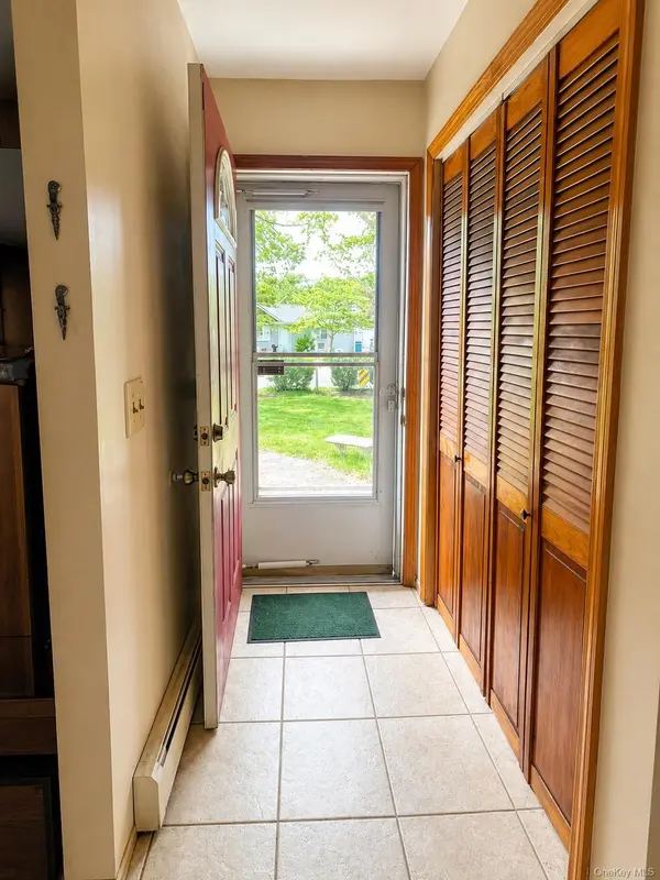 43 Morris AVE, Patchogue, NY 11772