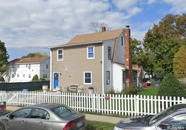 93 Princeton St ST, Hempstead, NY 11550
