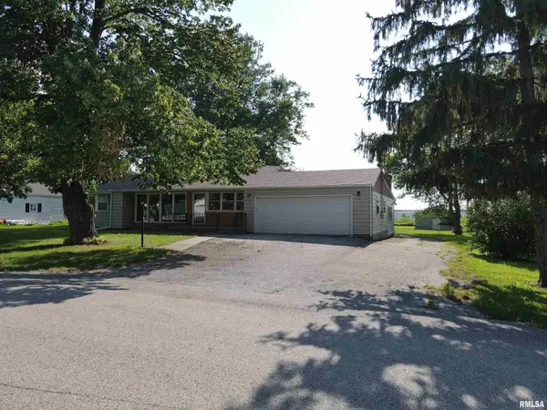 205 WHITE ST, Congerville, IL 61729