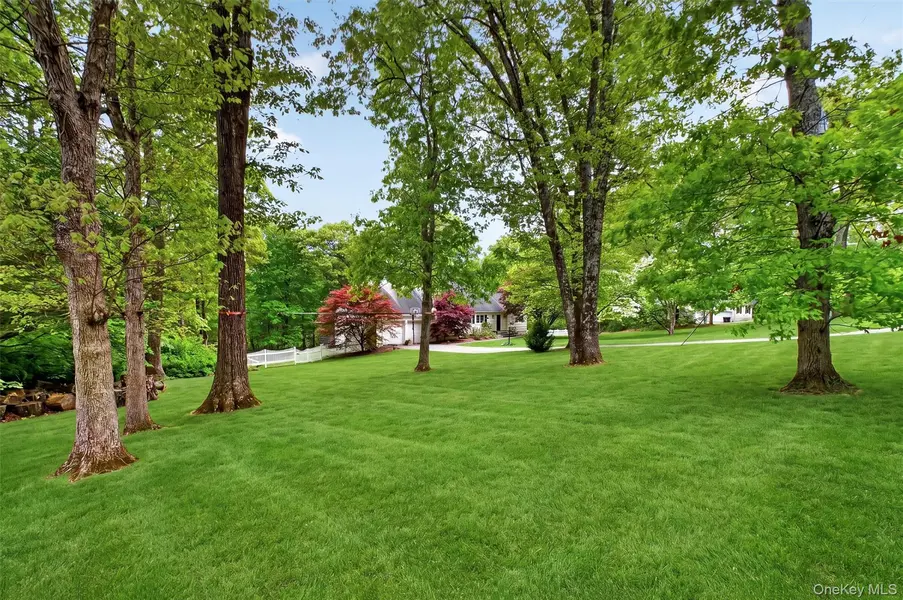 23 Cortlandt Manor RD, Katonah, NY 10536