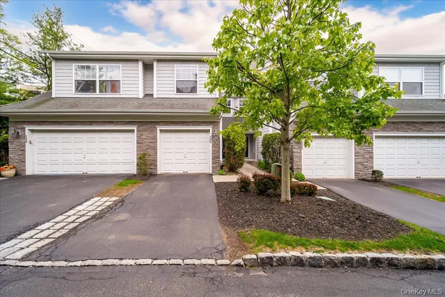 506 Southview DR, Poughkeepsie, NY 12601