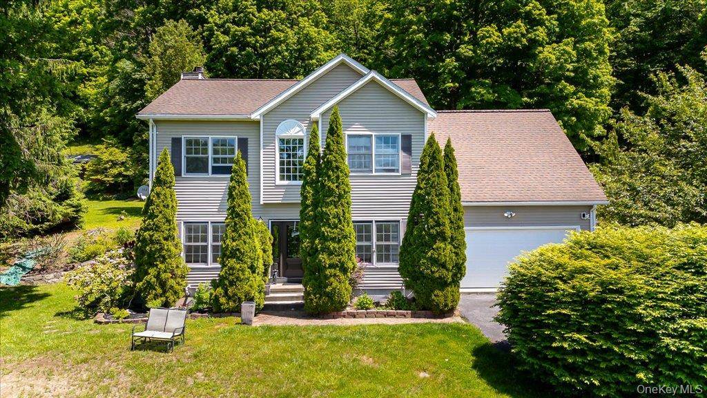 104 Wiccopee RD, Putnam Valley, NY 10579