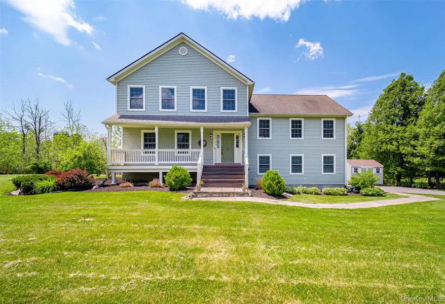 20 Lime Ridge RD, Poughquag, NY 12570
