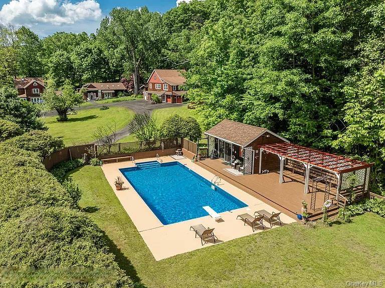 589-595 Plank RD, Mount Tremper, NY 12457