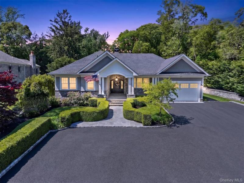379 Frost Pond RD, Glen Head, NY 11545