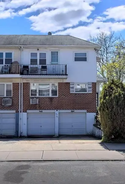 83-02 149th AVE, Howard Beach, NY 11414