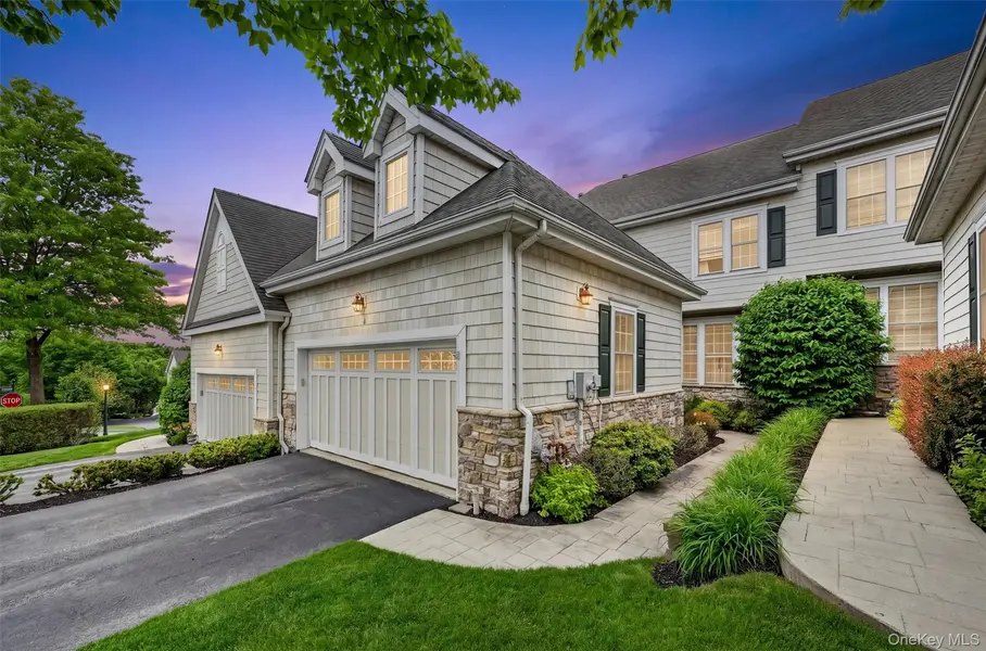 3 Pinehurst CIR, Monroe, NY 10950