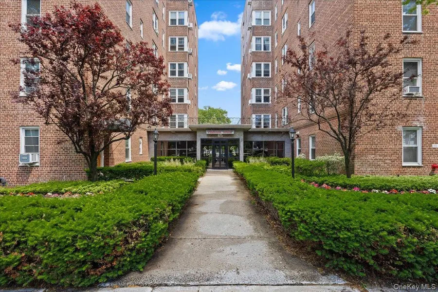 625 Gramatan AVE #5O, Mount Vernon, NY 10552