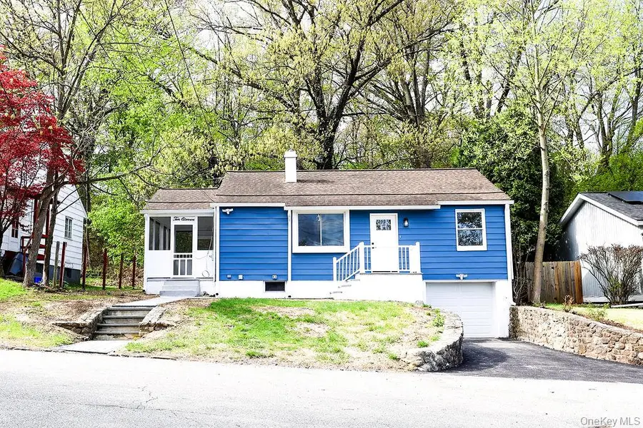 1011 Parkway PL, Peekskill, NY 10566