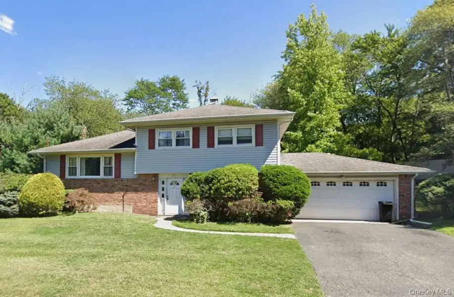 20 Dorothy DR, Spring Valley, NY 10977