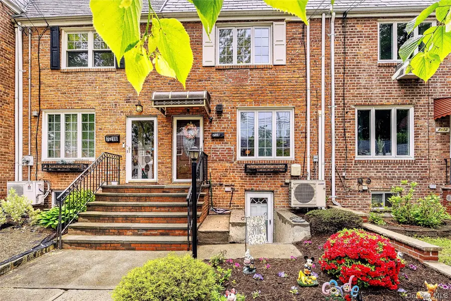 7-14 160th ST, Whitestone, NY 11357