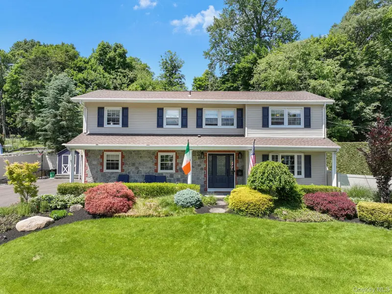 12 Pelham AVE, Nanuet, NY 10954