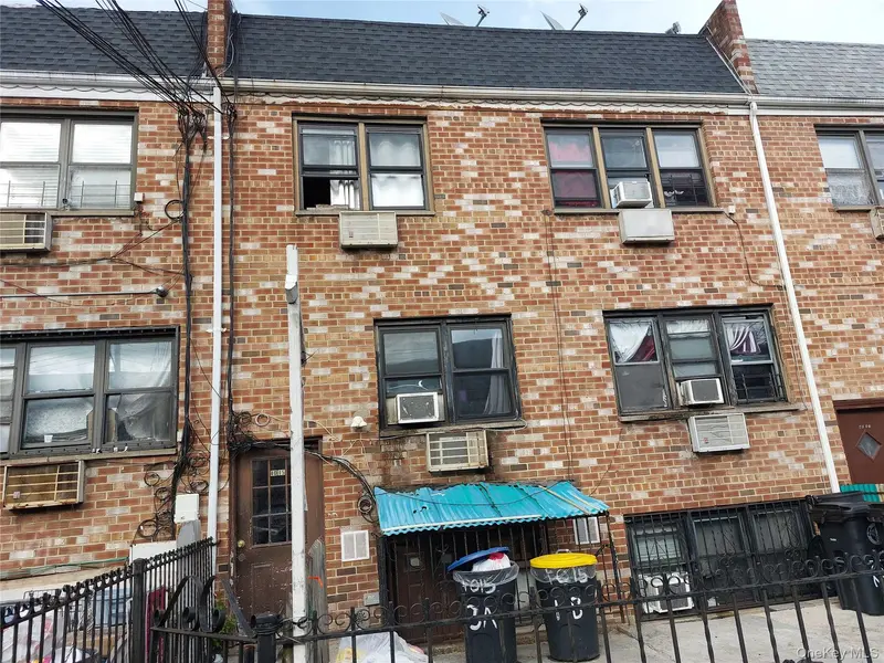 40-15 102nd ST, Corona, NY 11368