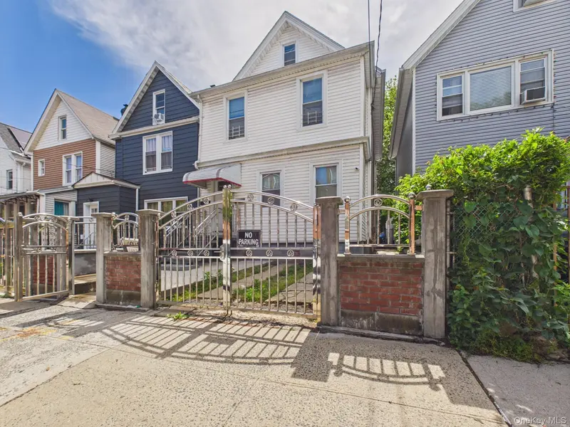 4432 Carpenter AVE, Bronx, NY 10470