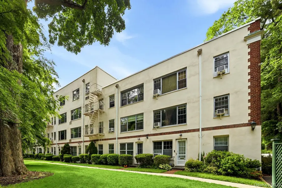 22 Alden Place #22, Bronxville, NY 10708