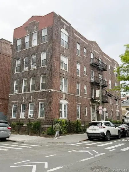 87-16 Britton AVE, Elmhurst, NY 11373