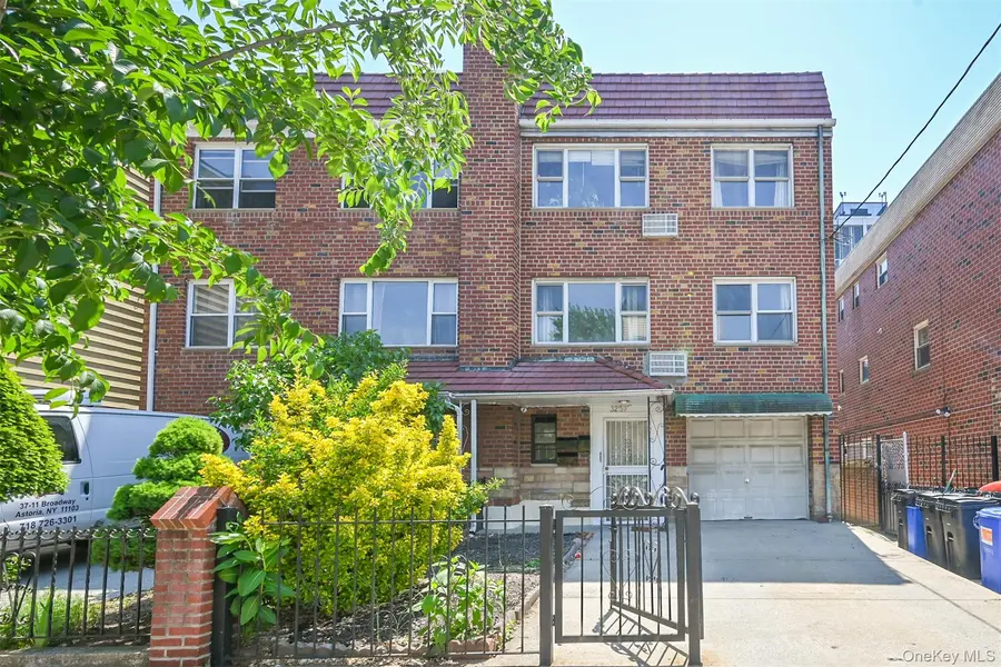 32-69 38th ST, Astoria, NY 11103