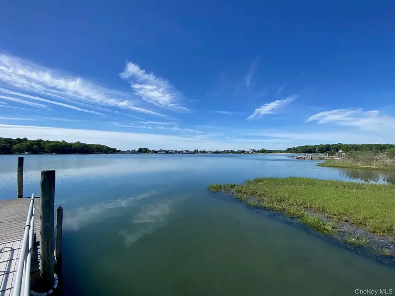 900 Mason DR, Cutchogue, NY 11935