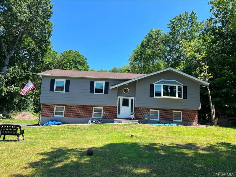 158 Sycamore DR, New Windsor, NY 12553
